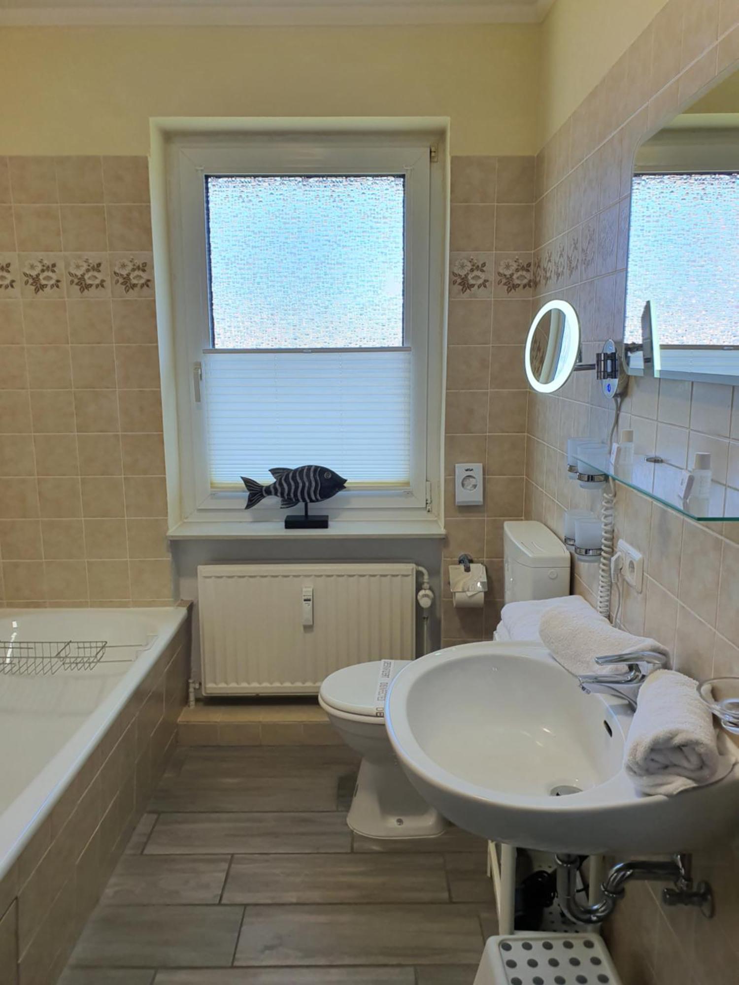 Welle Und Woge Apartment Dagebuell Phòng bức ảnh